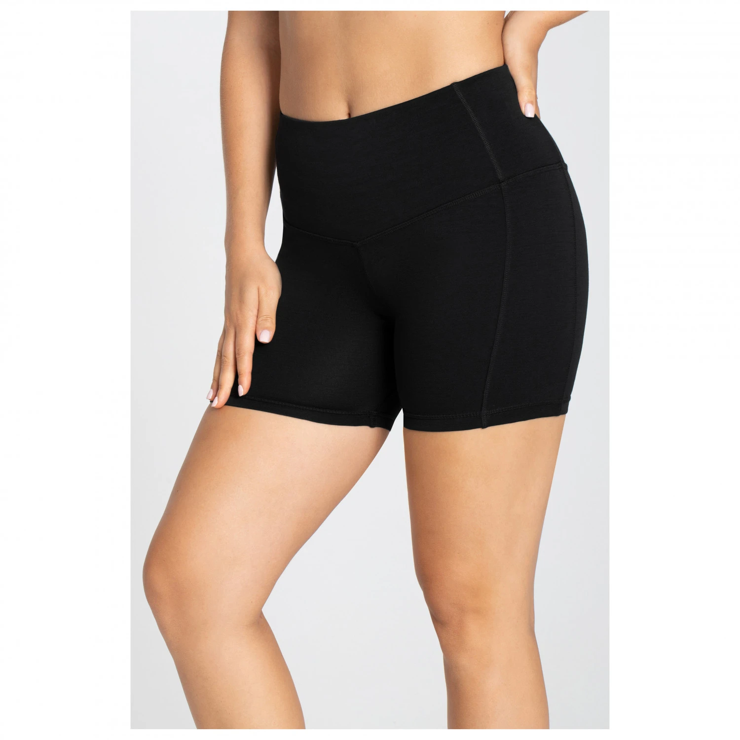 super.natural - Women's Liquid Flow Shorts - Short Super.natural - Women's Liquid Flow Shorts - Short -Plein Air Équipement Magasin supernatural womens liquid flow shorts short detail 4